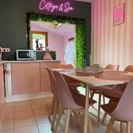 Maison Spacieuse Jacuzzi Wifi Netflix Quiévrechain Exterior foto